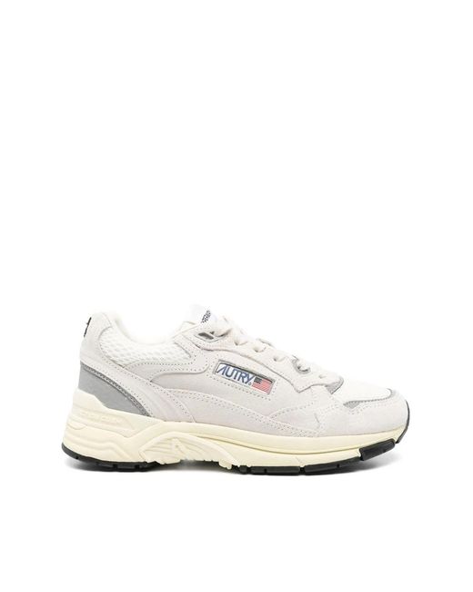 Autry Hyperway Sneakers in het White