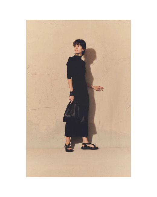 Cortana Black Knitted Dresses