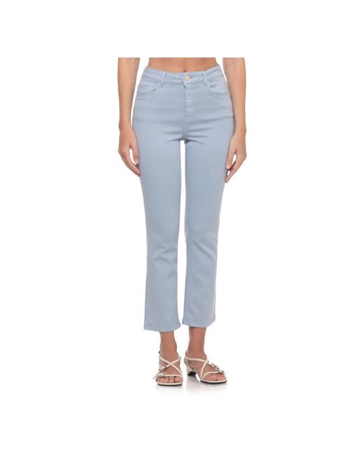 Marella Emme Broek in het Blue