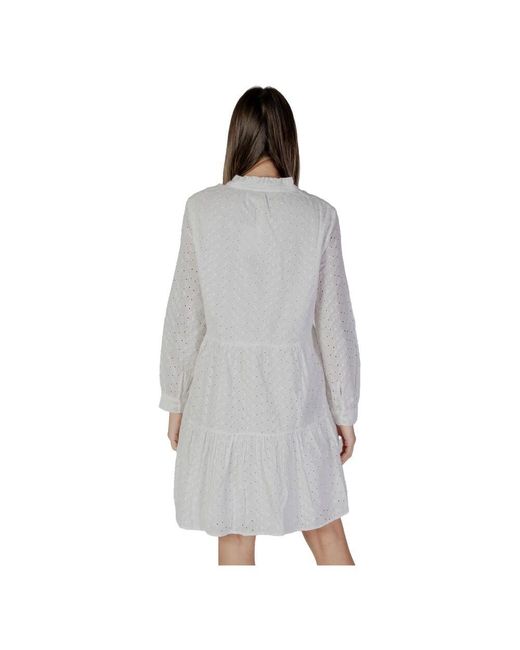 Short Dresses di B.Young in Gray
