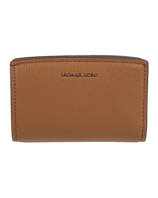 Michael Kors Accessoires ,Bruin ,Leer Bryant Medium Pebbled Leather Wallet in het Brown