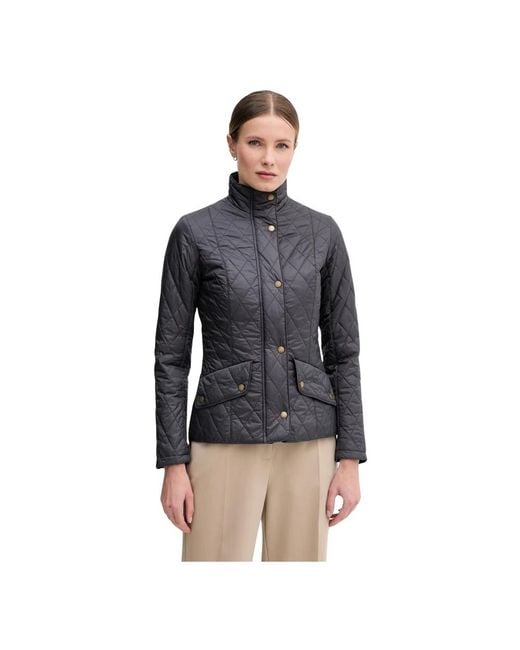 Barbour Flyweight Cavalry Quilted Jacket in het Black