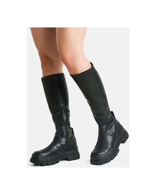 High Boots di Buffalo in Black