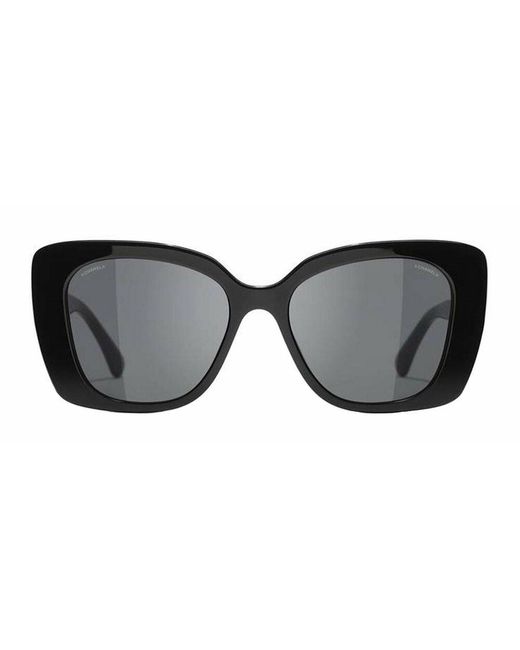 Sunglasses di Chanel in Black