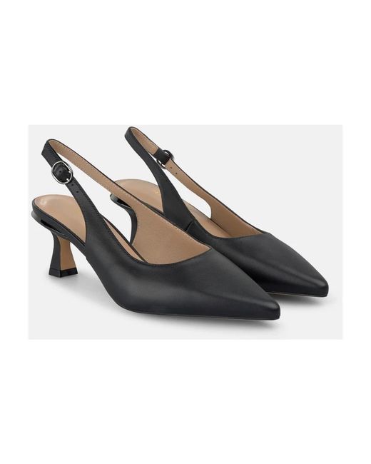 Alma En Pena. Metallic Pumps