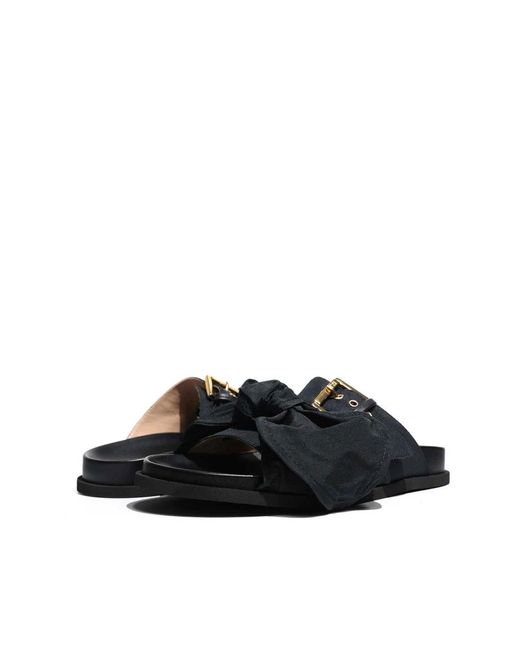 N°21 Blue Sliders