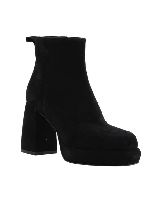 Laura Bellariva Black Heeled Boots