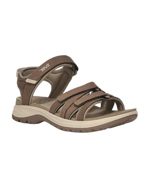 Outdoor Shoes di Teva in Brown