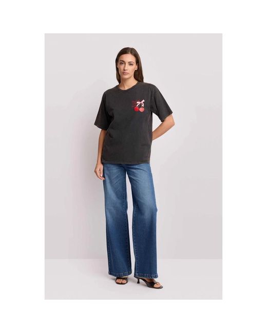 Kocca Black T-Shirts