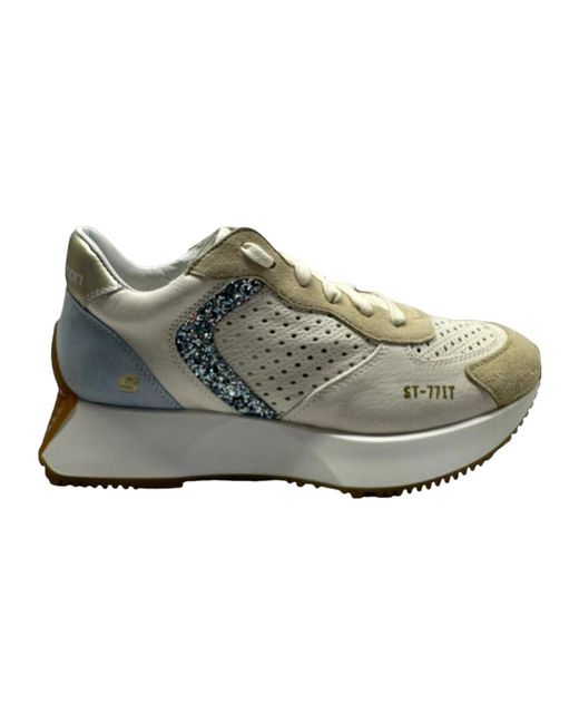 Sneakers di Stokton in Gray