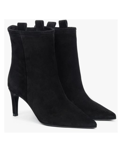ESTRO Black Heeled Boots