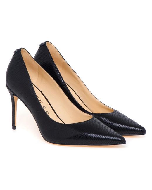 Guess Blue Pumps