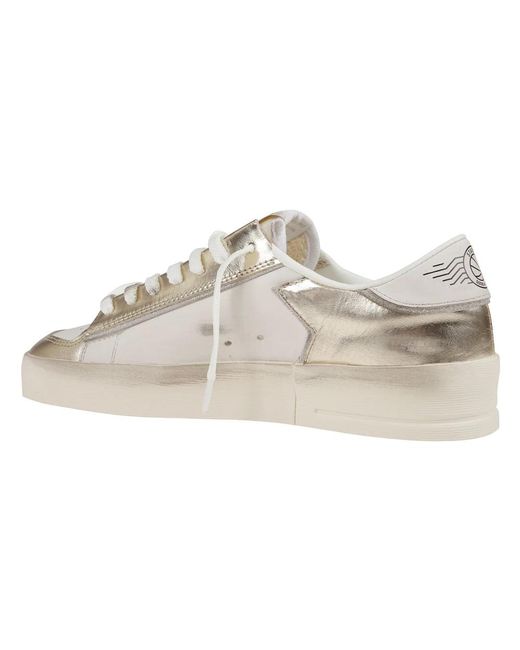 Sneakers di Golden Goose Deluxe Brand in White