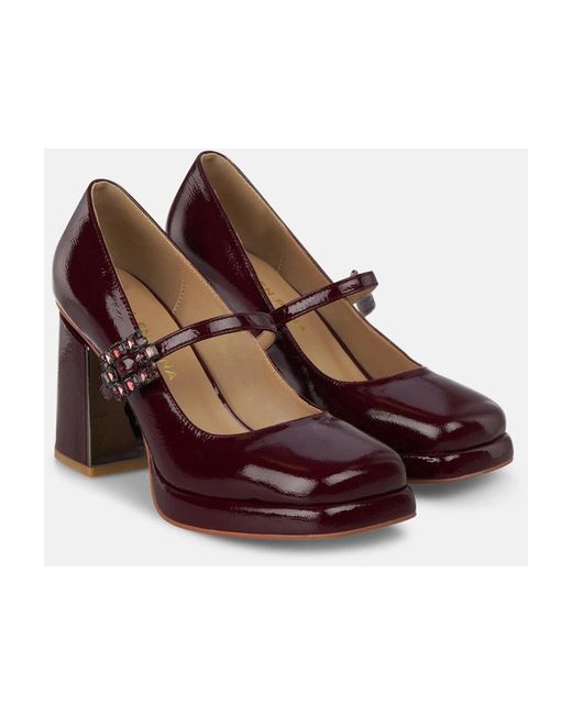 Alma En Pena. Red Pumps