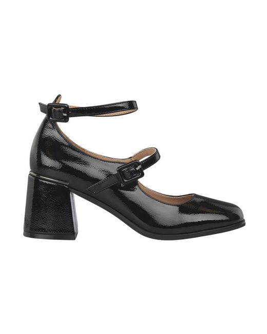 Alma En Pena. Black Pumps