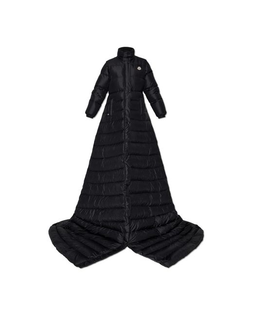 Down Coats di Moncler in Black