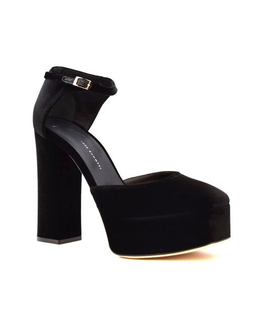 Giuseppe Zanotti Black Pumps