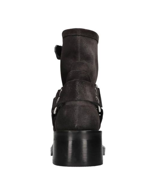 Strategia Black Heeled Boots