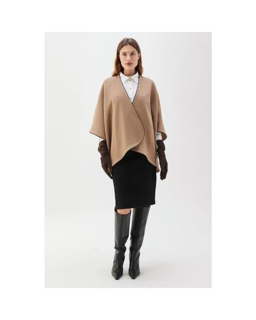BUSNEL Mio Piped Poncho in het Brown