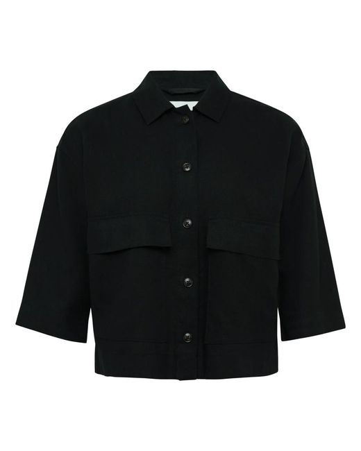 Comma, Black Shirts