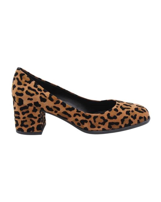 Gianmarco F. Brown Pump