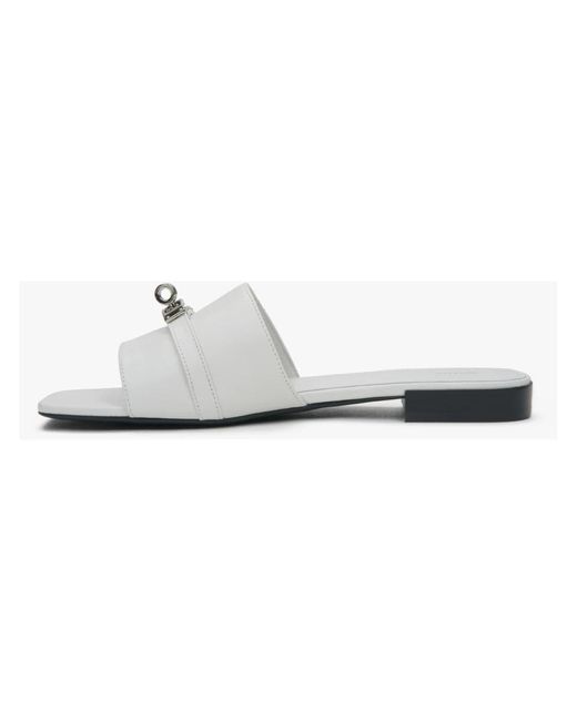 ESTRO White Weiße Slide Sandalen Mit Silberner Verzierung