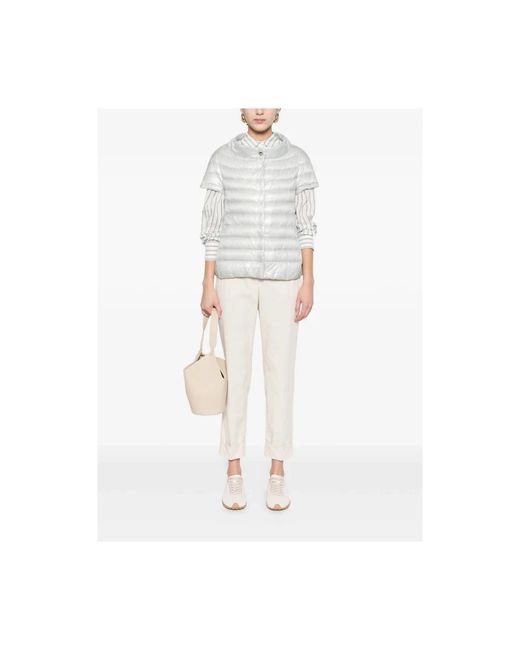 Herno Nylon Short Down Jacket in het Gray