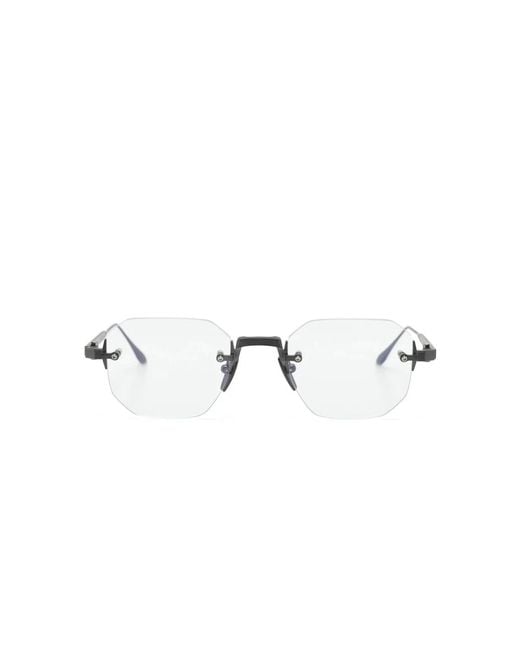 Akoni Metallic Glasses