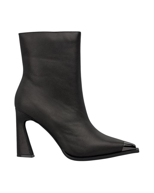 Alma En Pena. Black Heeled Boots