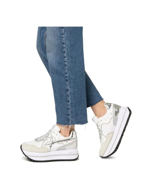 W6yz White Sneakers