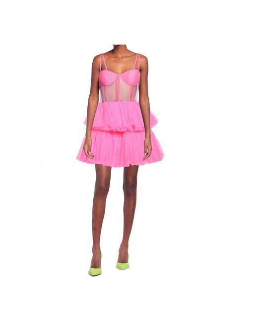 19:13 Dresscode Party Dresses in het Pink