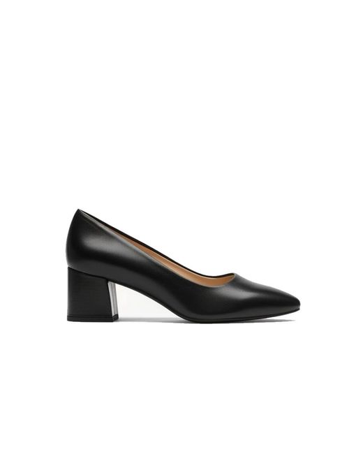 Unisa Black Lowe_Nto Pump