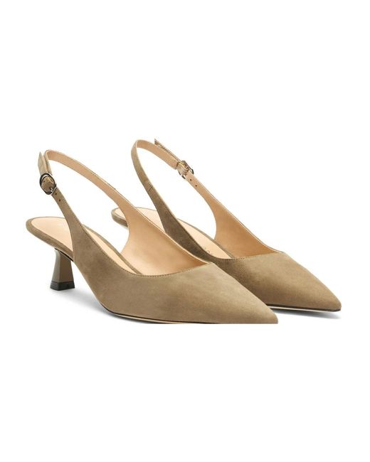 Stuart Weitzman Pumps in het Metallic