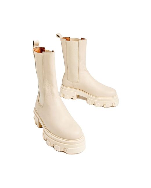 VAMSKO Natural Chelsea Boots