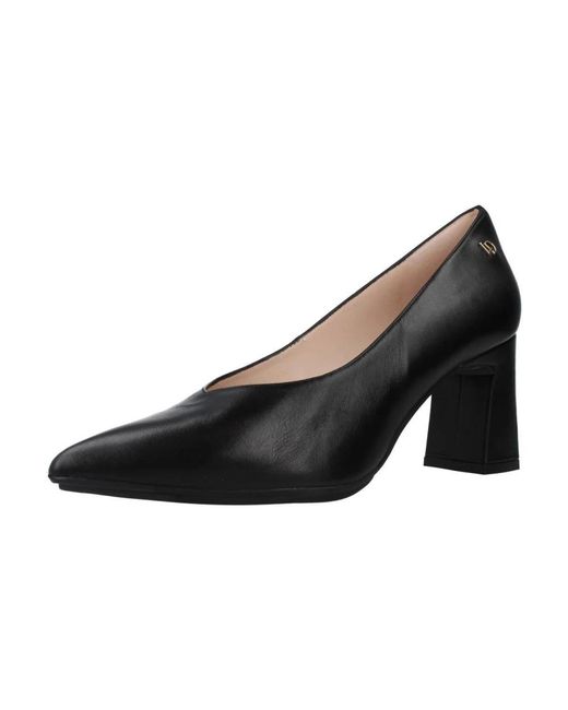 Lodi Black Pumps