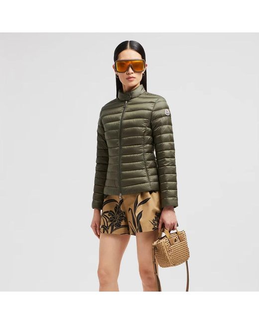 Down Jackets Moncler en coloris Green