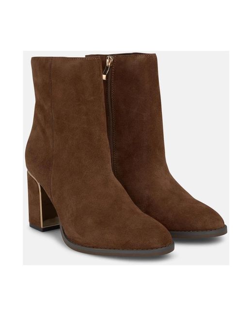 Alma En Pena. Brown Heeled Boots