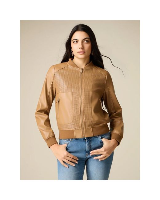 Oltre Perforated Bomber Jacket in het Brown