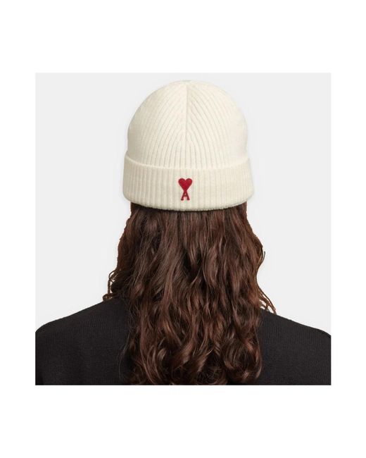 Cappello lana cuore rosso di AMI in Brown