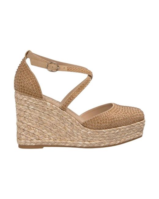 Wedges di Alma En Pena. in Metallic