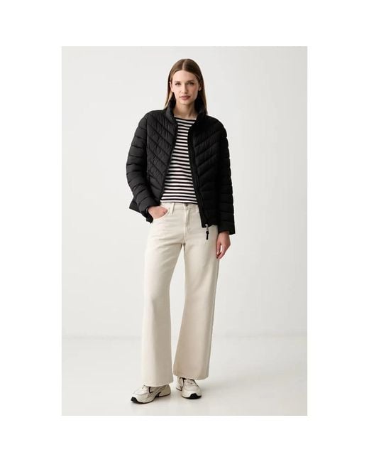 Winter Jackets di DKNY in Black