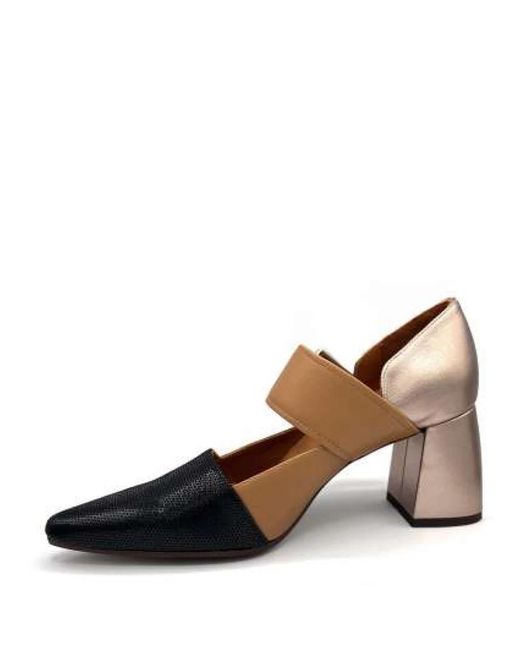 Chie Mihara Brown Pumps
