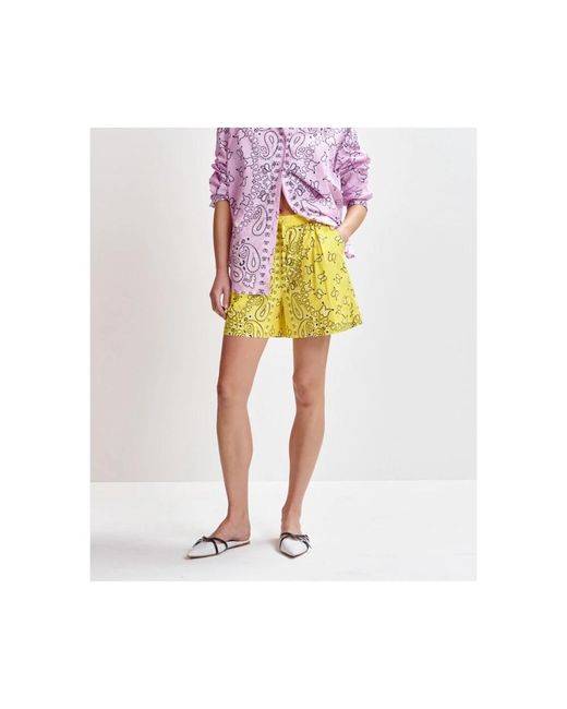 Essentiel Antwerp Short Shorts in het Yellow