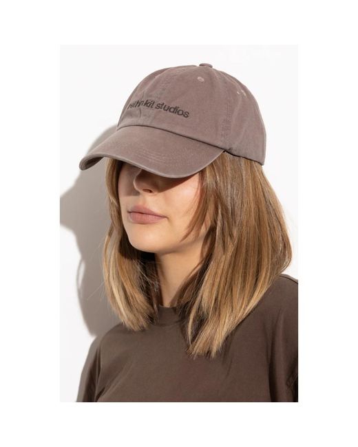 Caps di Rethinkit Studios in Brown