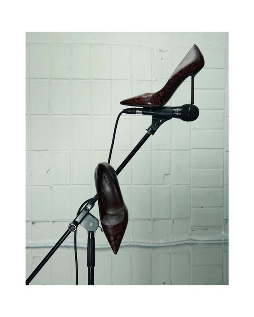ESTRO Brown Pumps
