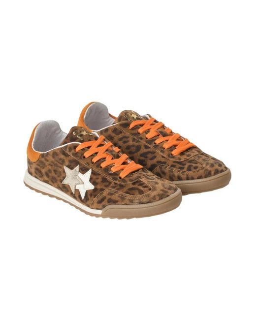 2 Star Brown Sneakers