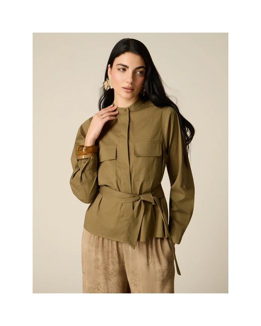 Light Jackets Oltre de color Green