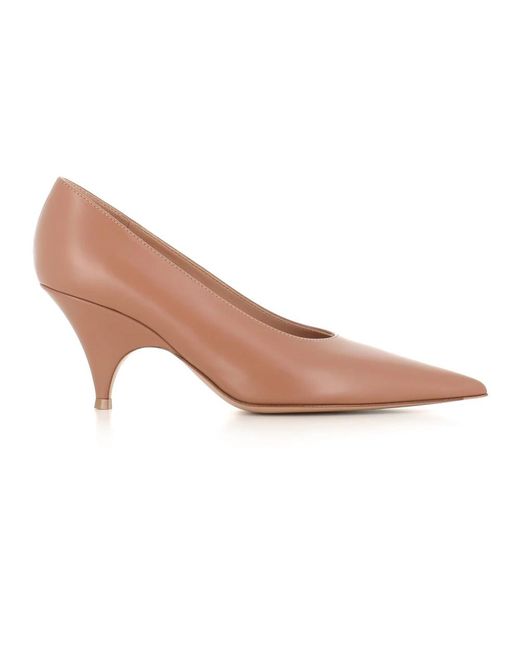 Gianvito Rossi Sofia Pump in het Pink