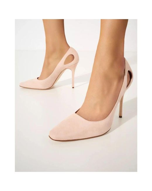 Pumps di Manolo Blahnik in Pink