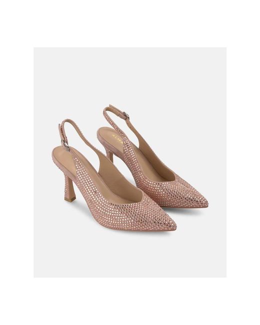 Alma En Pena. Pink Pumps